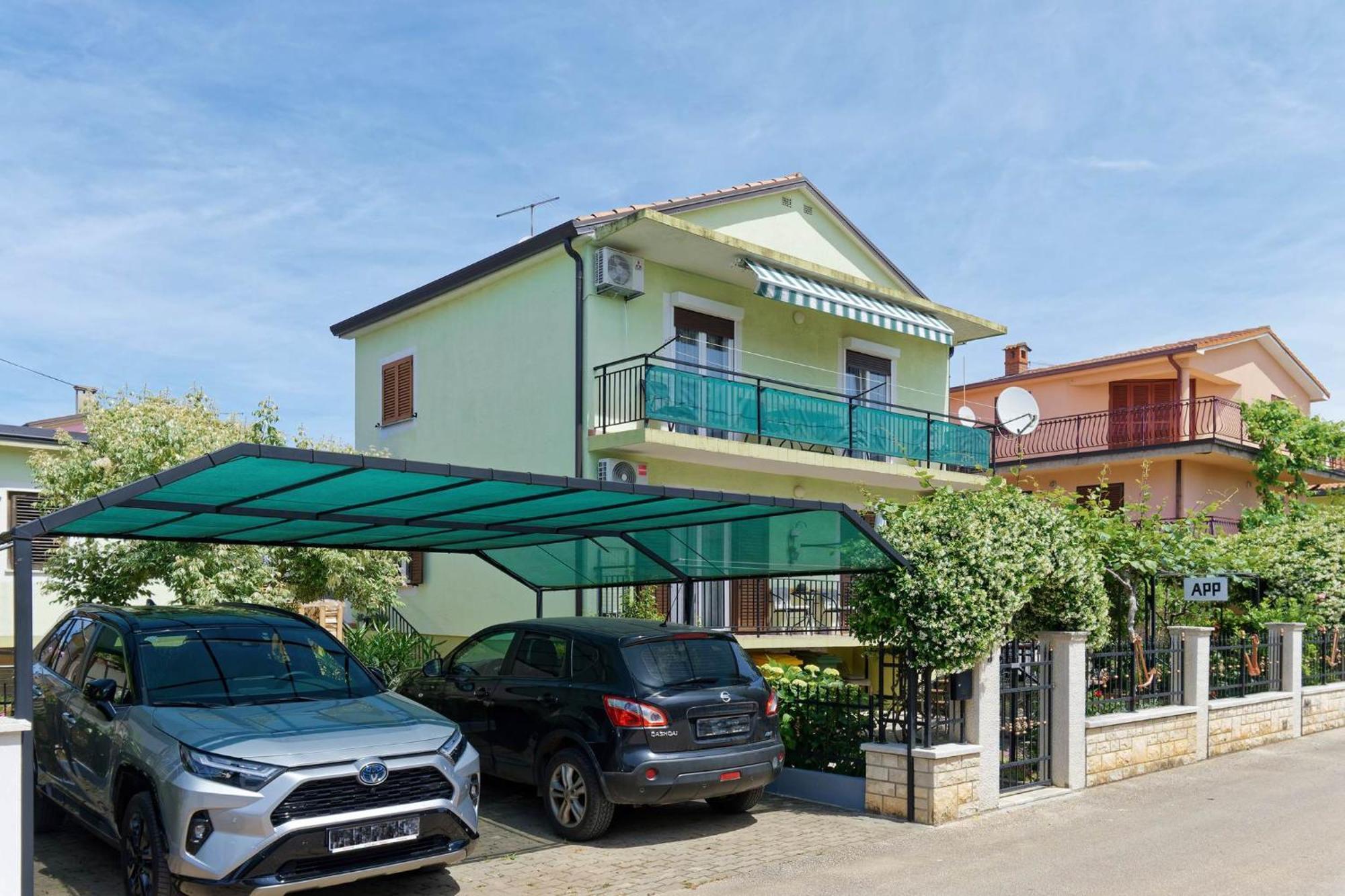 Apartments Grassi By Rent Istria 乌马格 外观 照片