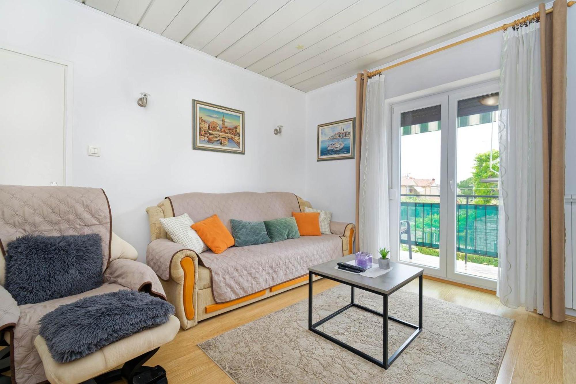 Apartments Grassi By Rent Istria 乌马格 外观 照片