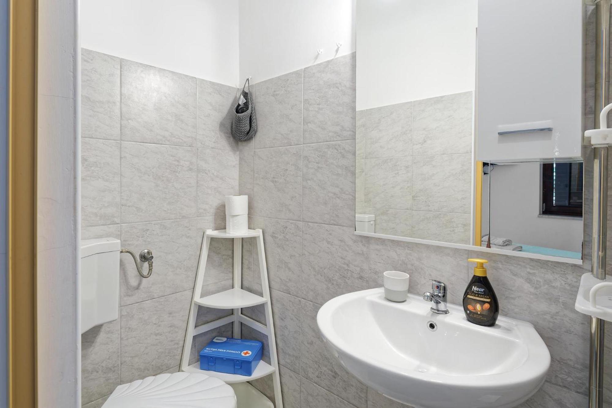 Apartments Grassi By Rent Istria 乌马格 外观 照片