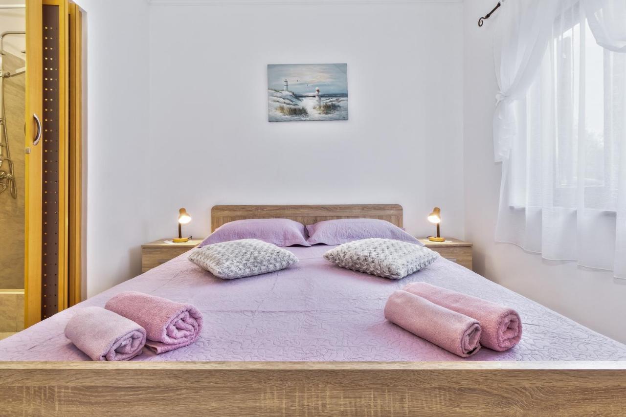 Apartments Grassi By Rent Istria 乌马格 外观 照片