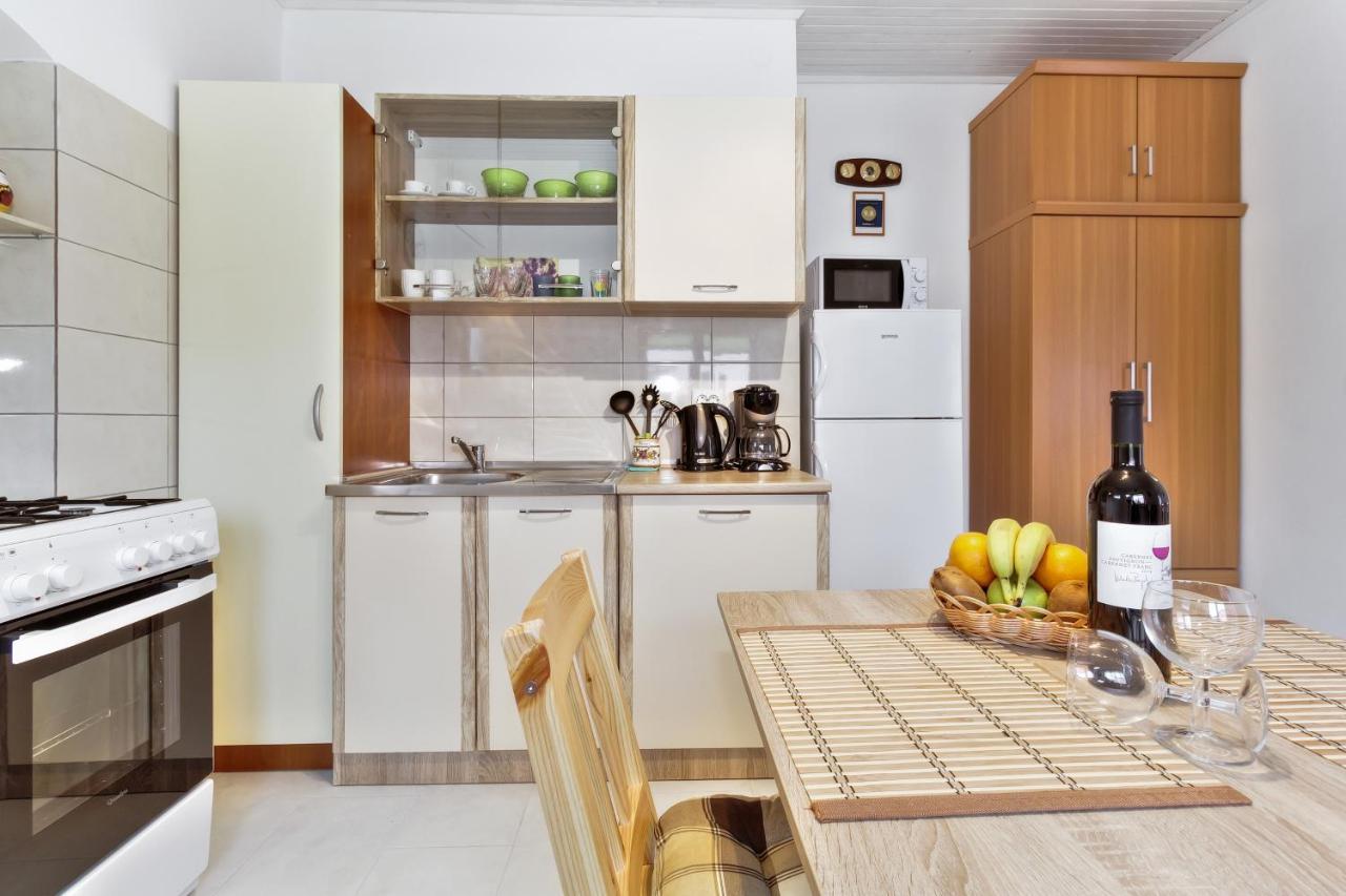 Apartments Grassi By Rent Istria 乌马格 外观 照片