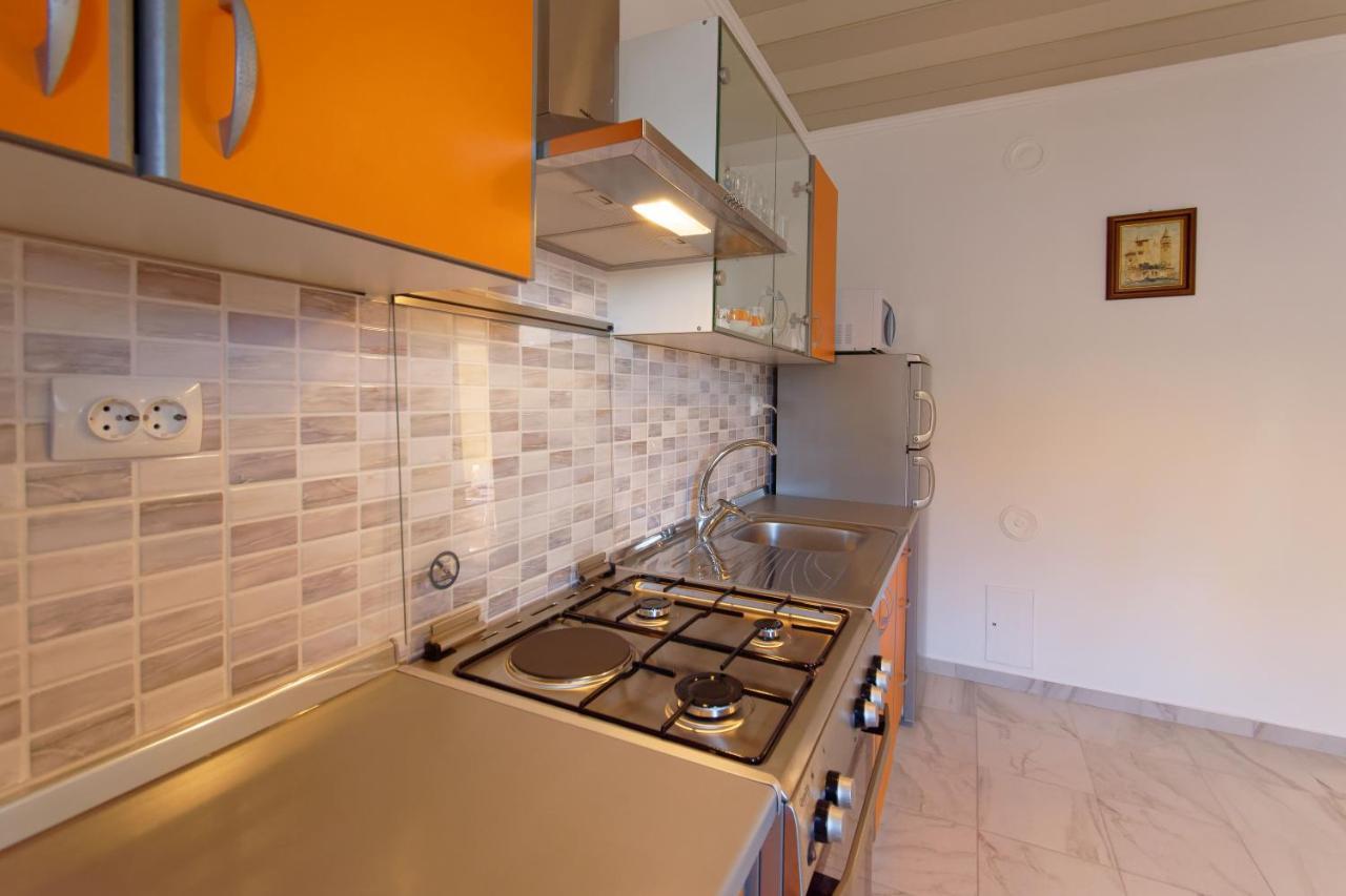 Apartments Grassi By Rent Istria 乌马格 外观 照片