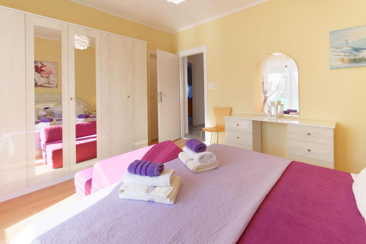 Apartments Grassi By Rent Istria 乌马格 外观 照片
